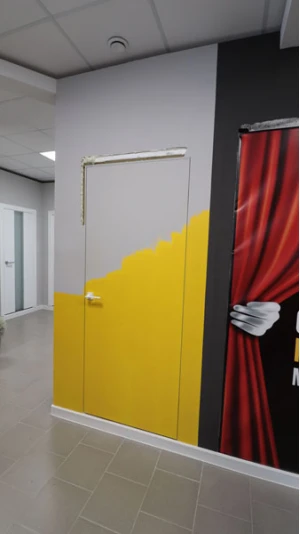 Скрытая дверь под покраску